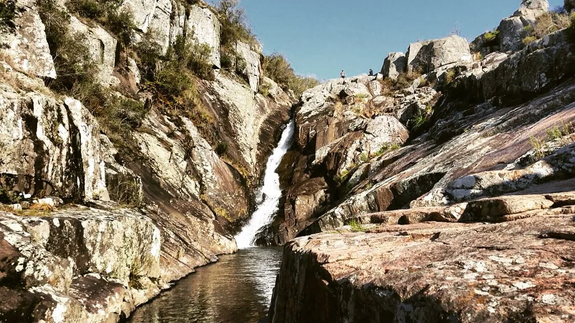 Encuentro Serrano: Villa Serrana y Salto del Penitente – Por el día
